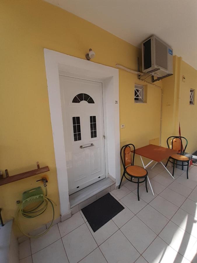 Yellow House Apartment Kalamata Luaran gambar