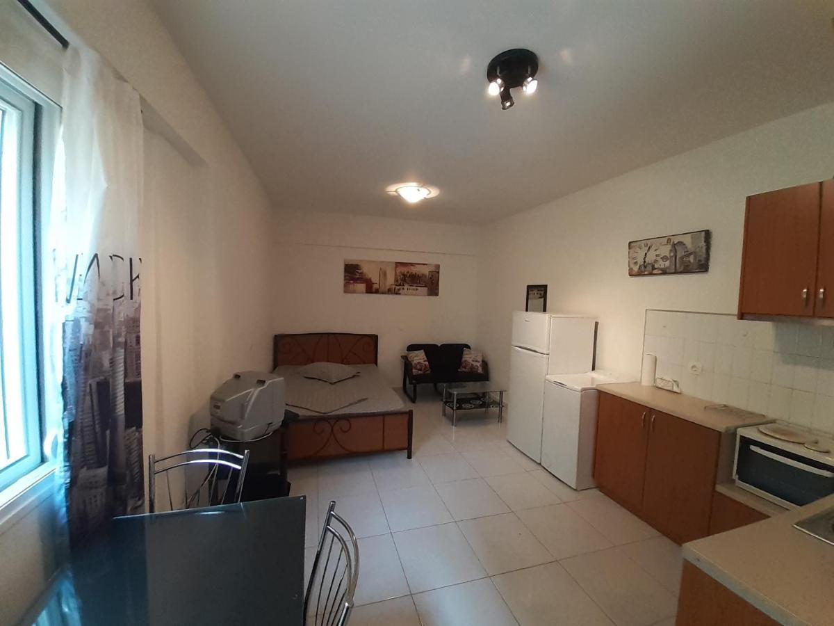 Yellow House Apartment Kalamata Luaran gambar