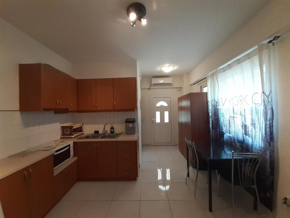 Yellow House Apartment Kalamata Luaran gambar
